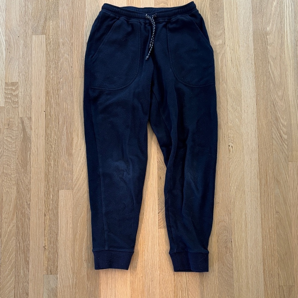 Patagonia boys navy fleece joggers, size Small.